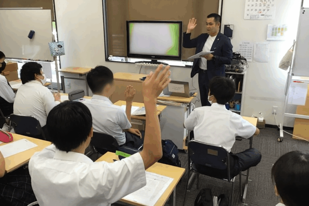 税理士による租税教室を開催しました